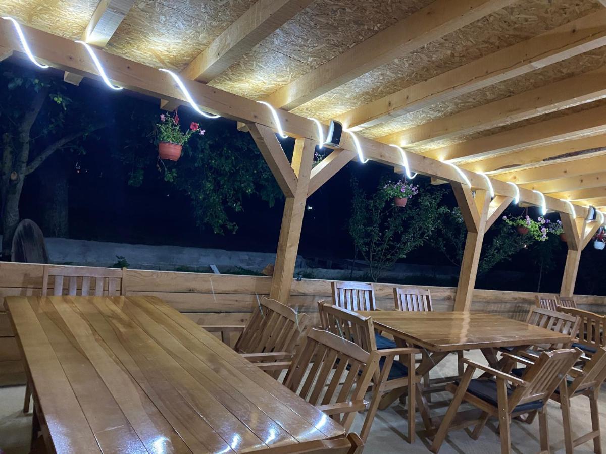 The Blue Eye Bed & Breakfast Vuthaj Exterior foto