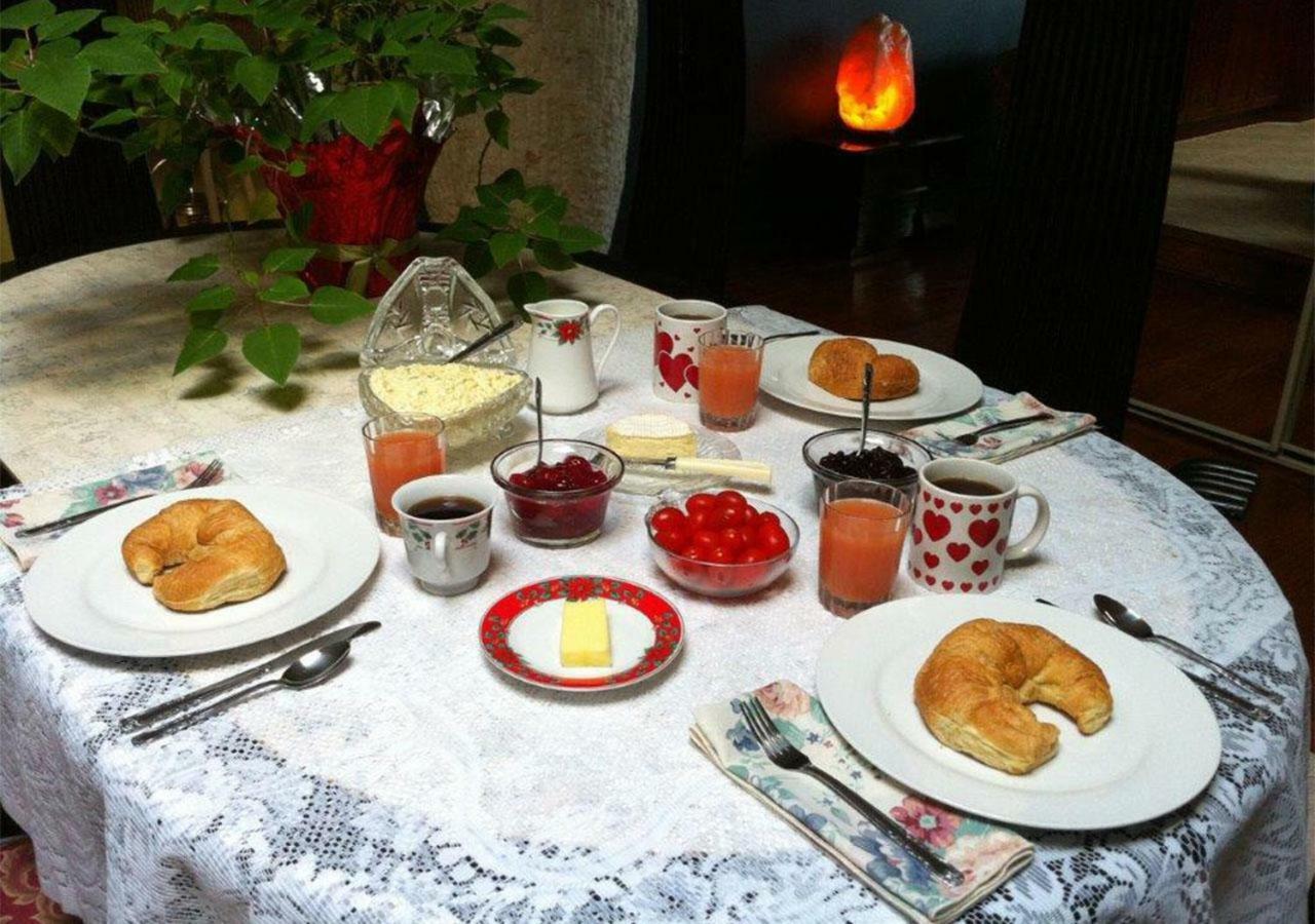 The Blue Eye Bed & Breakfast Vuthaj Exterior foto